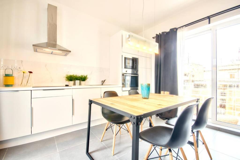 Valletta Art Penthouse With Seaview Extérieur photo