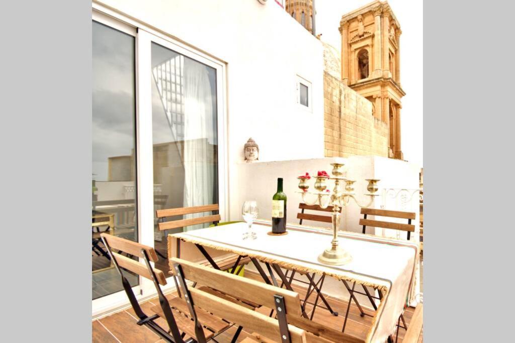 Valletta Art Penthouse With Seaview Extérieur photo